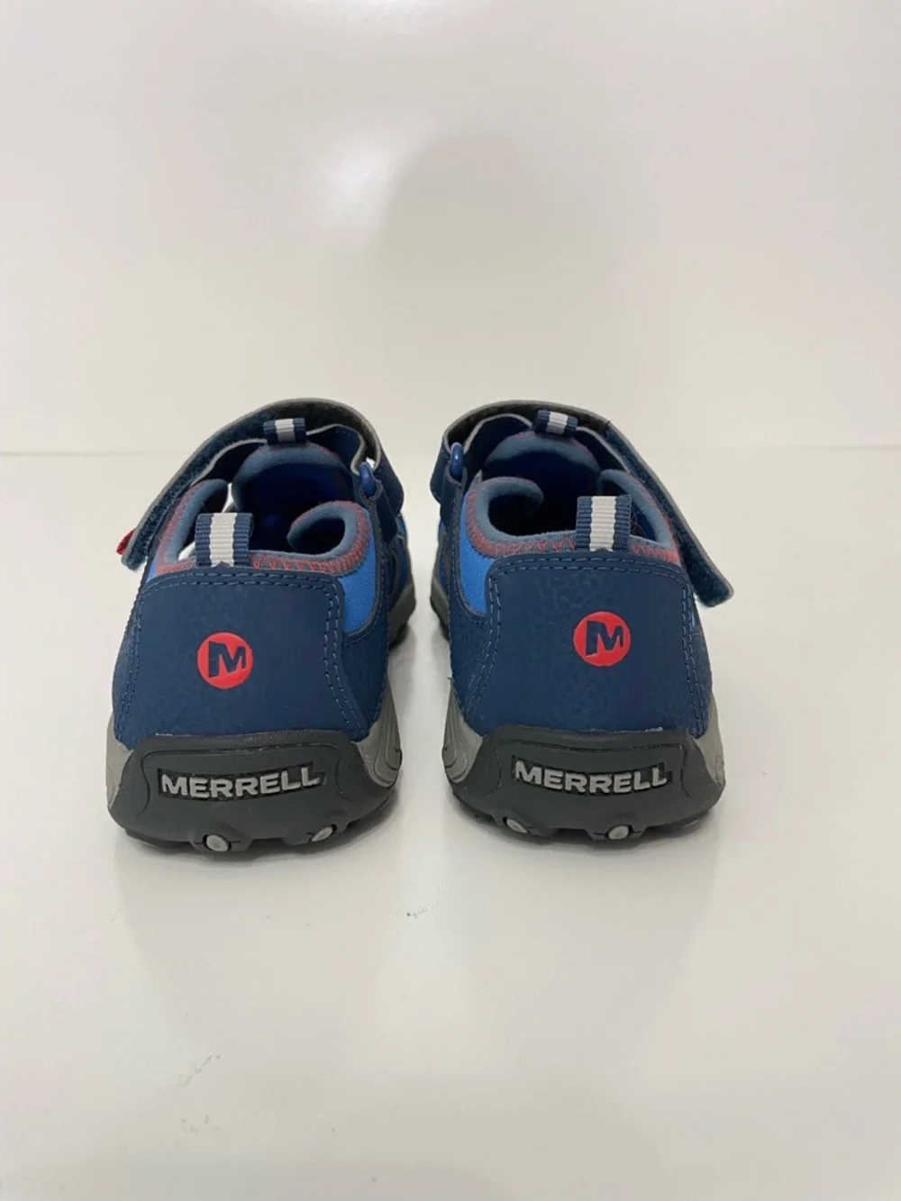 Merrell Kids Hydro Water Blue Closed-Toe Sandal size 5 Beach Travel Swim School